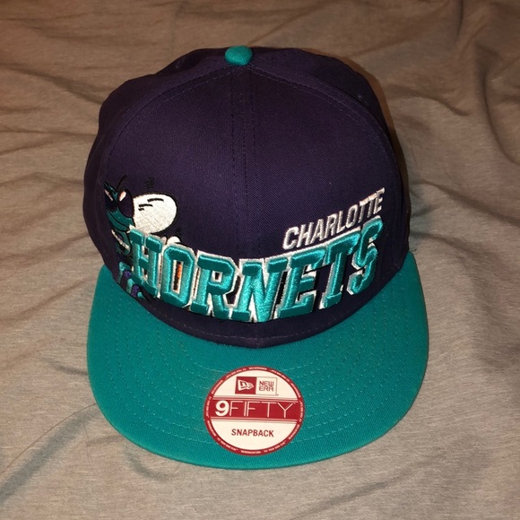 Charlotte Hornets - Picture 1 of 2